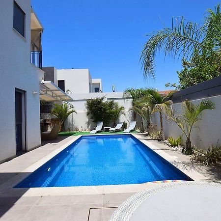 אמה וילה ריזורט Villa Hadera Buitenkant foto
