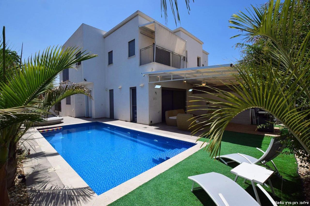 אמה וילה ריזורט Villa Hadera Buitenkant foto