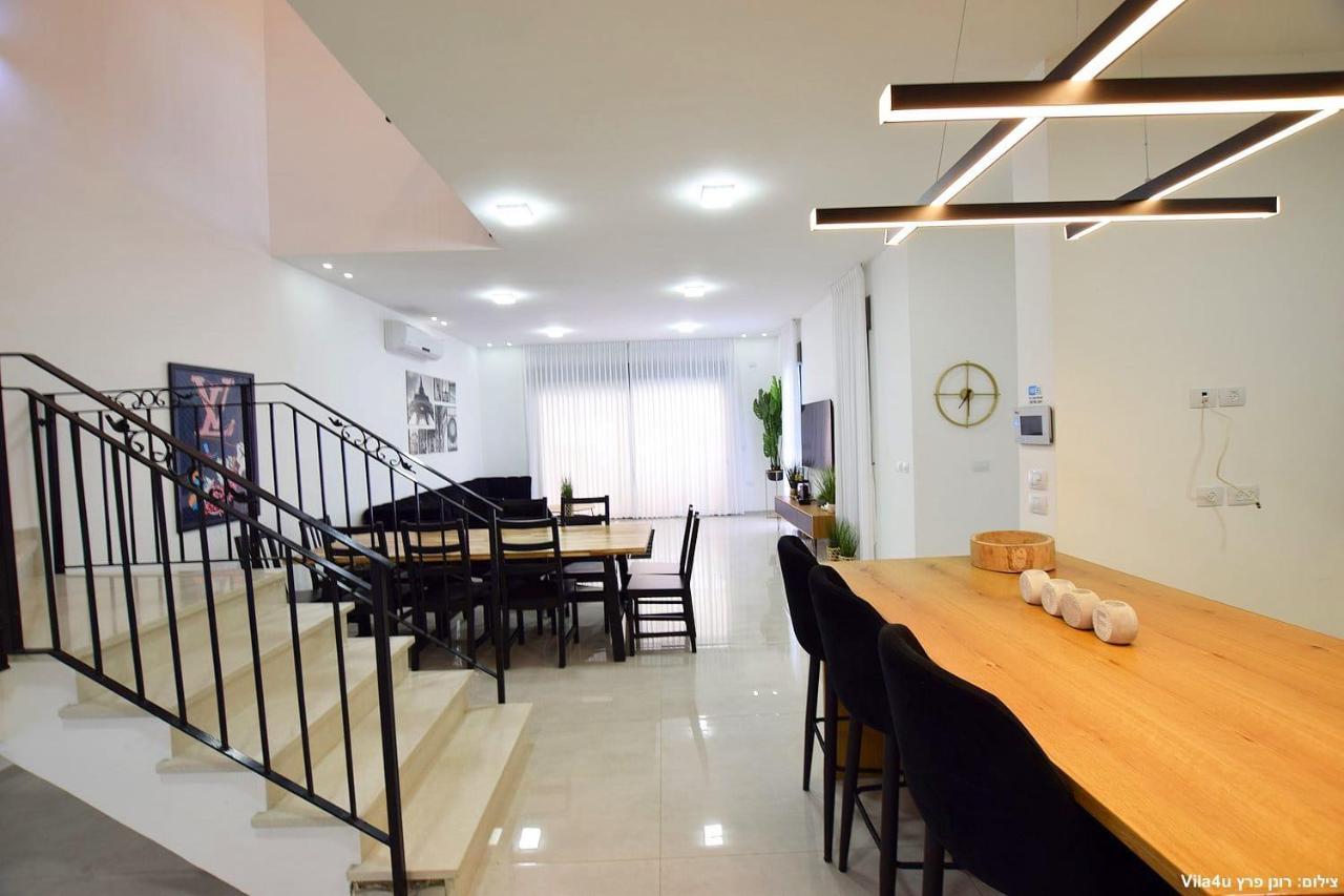 אמה וילה ריזורט Villa Hadera Buitenkant foto