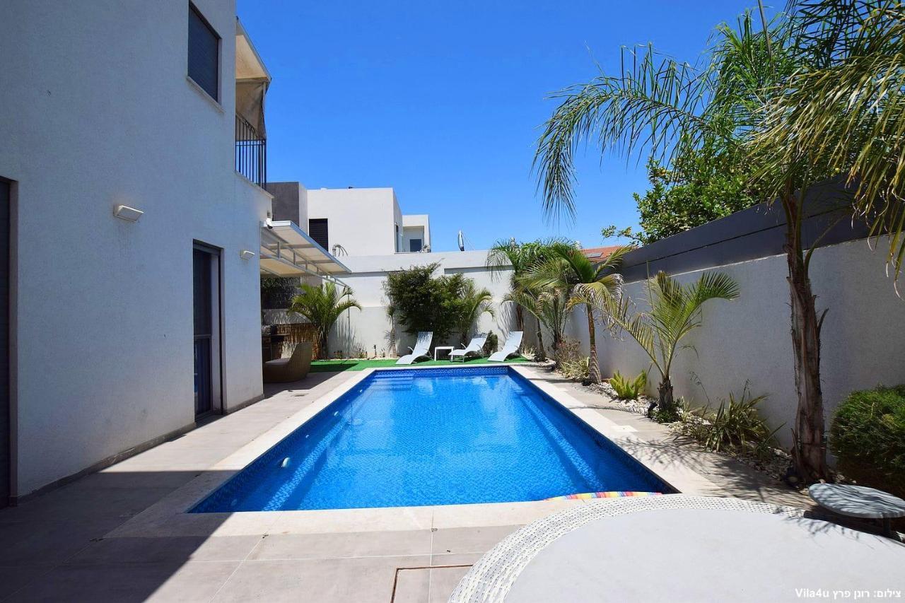 אמה וילה ריזורט Villa Hadera Buitenkant foto