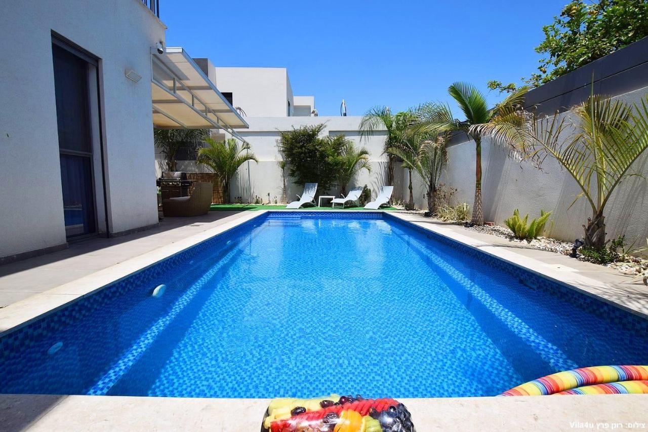 אמה וילה ריזורט Villa Hadera Buitenkant foto